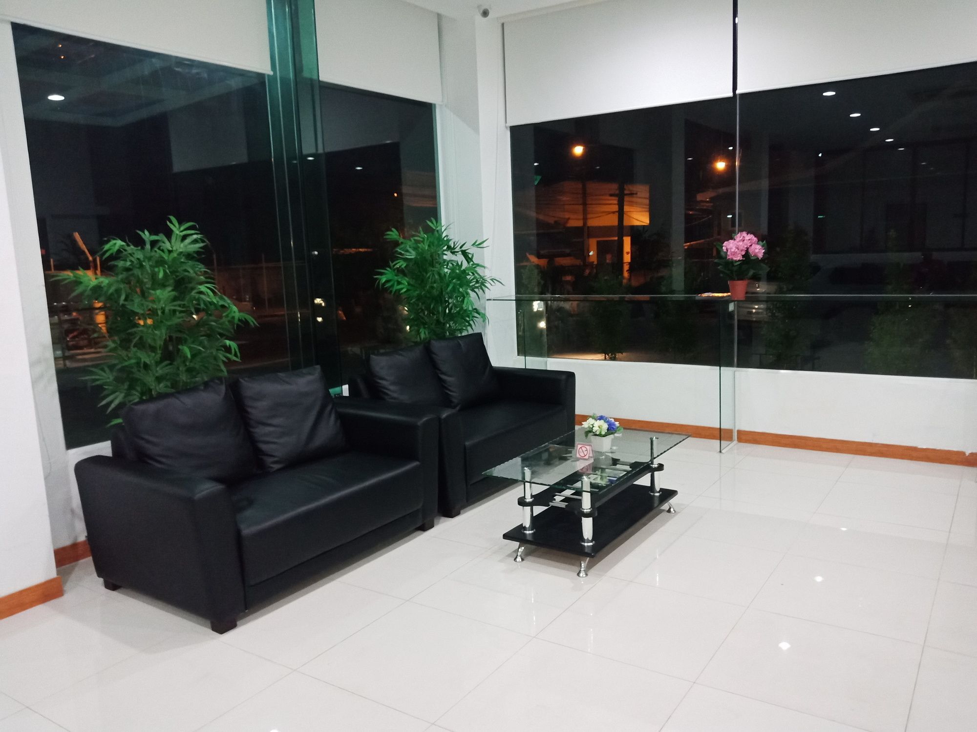 Blue Orchids Hotel Хат Яй Екстериор снимка